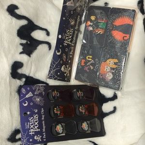 🆕 Hocus Pocus Magnetic Bag Clips & Cleaning Sponges Bundle